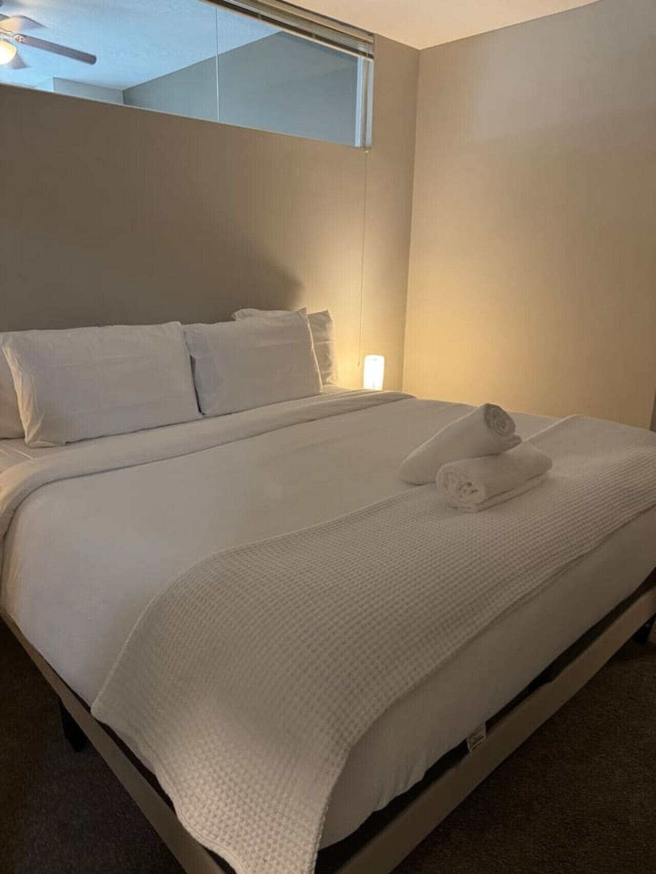 Bügeleisen/Bügelbrett, WLAN, Bettwäsche