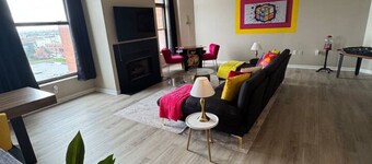 Chic-Arcade- Loft Downtown Cleveland Free Parking