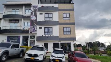 Fachada de la propiedad