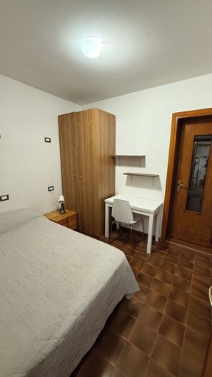 واي فاي مجانًا وملاءات أسرّة