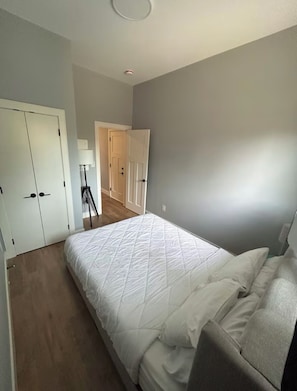 Iron/ironing board, WiFi, bed sheets - Charming 1-bedroom guesthouse in Richmond perfect for a relaxing stay (Richmond)