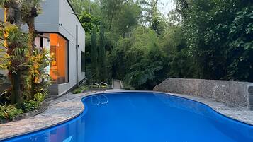 Basic Villa | Pool | Outdoor pool