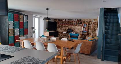 For rent in the commune of St caradec tregomel half an hour from Lorient