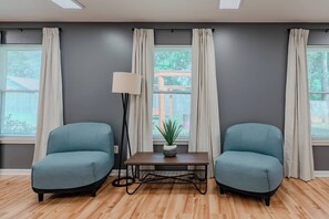 Interior - The Alabama Guest House (Tuscaloosa)