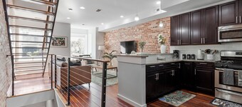 "Bella Vista" Home for 12 Guests with Rooftop View over the Capitol