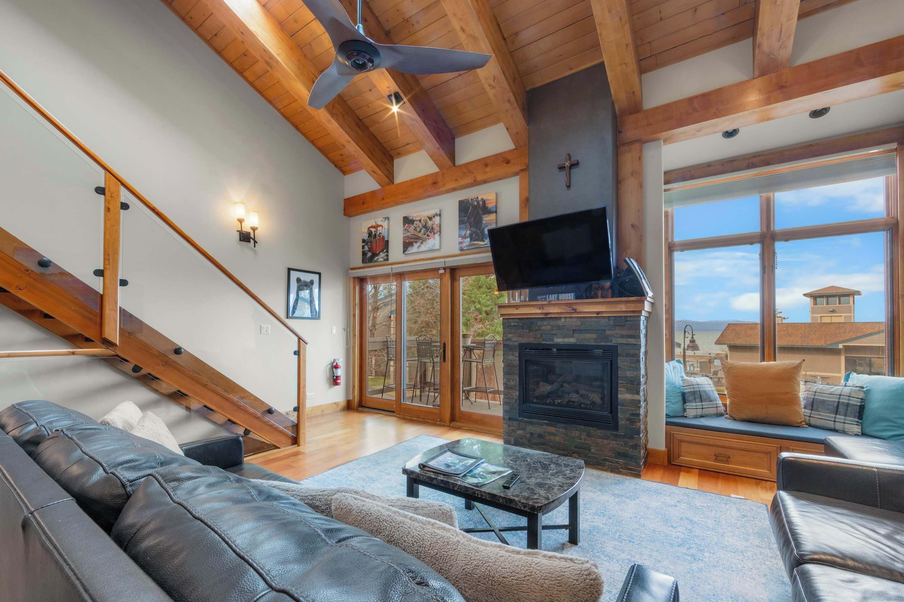 Huoneisto, useita sänkyjä, parveke (Aspen Edge) | Oleskelualue