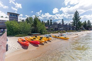 Beach nearby - Aspen Edge, Lakefront and Loft (South Lake Tahoe)
