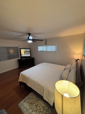 3 habitaciones, tabla de planchar con plancha y wifi gratis 