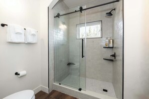 Shower, hair dryer, towels - Mtn Views | Hot Tub | Group Lounge (Winter Park)