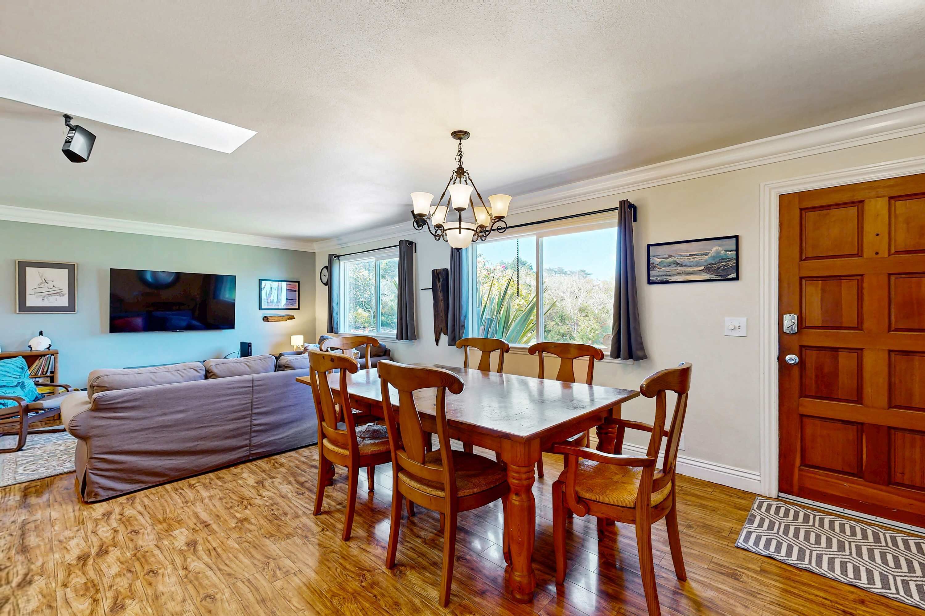 Charming Fort Bragg Home With Ping-pong & Fire Pit - Glass Beach, CA