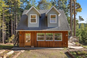 Exterior - Albion Getaway - Ridge Views, Hiking & Game Lounge (Albion)