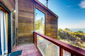 Property grounds - Ocean view home with Fireplace, Hot Tub, Deck (Mendocino)