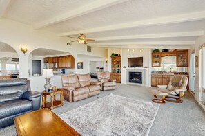TV, fireplace, offices