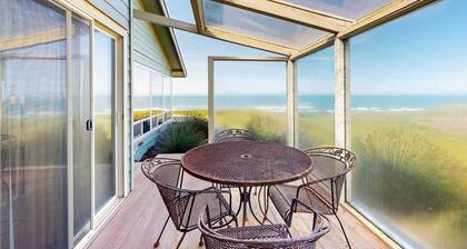 Oceanview Home with Hot Tub & Private Beach Access