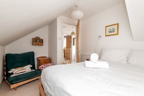 3 bedrooms, iron/ironing board, free WiFi, bed sheets - Ve-Marn Cottage | Kilrenny (Kilrenny)