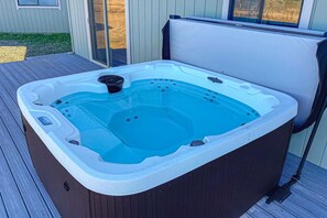 Terrace/patio - Ocean views with Abundant Wildlife and Hot Tub (Albion)