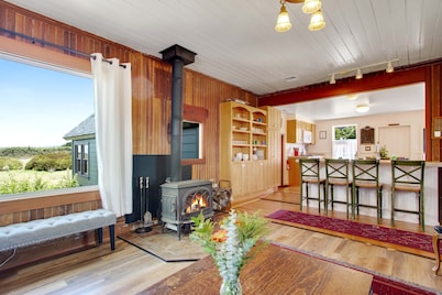 Spectacular Mendocino Home: Sea View, Sauna, Lofts