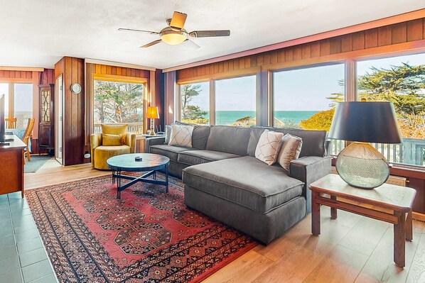 TV, fireplace, DVD player, stereo