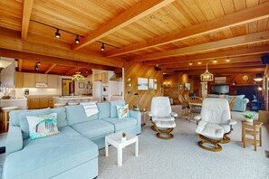 Fernseher, Kamin, Arbeitsbereiche