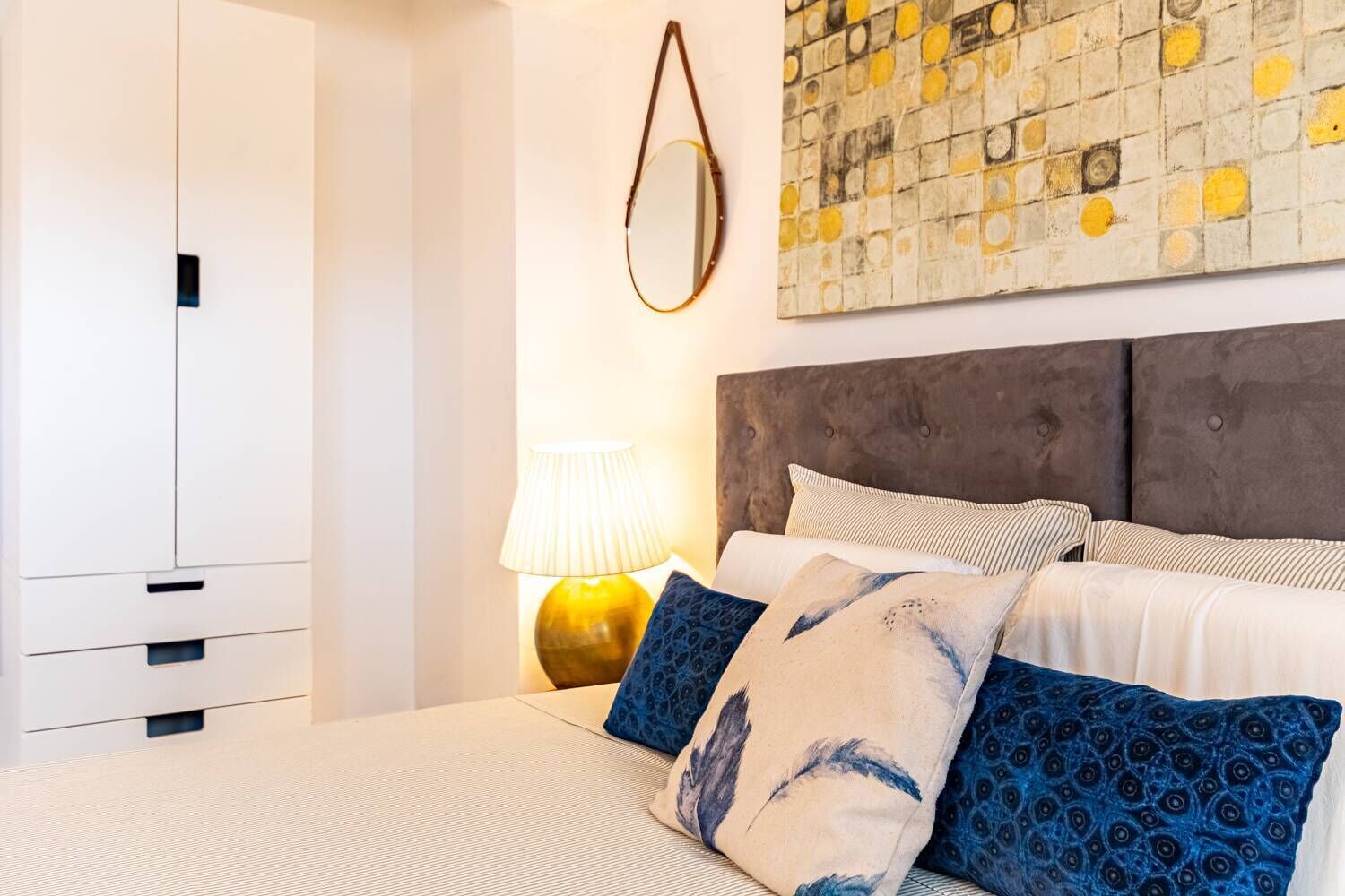 3 bedrooms, in-room safe, desk, iron/ironing board