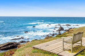 Beach nearby - Fort Bragg Oceanfront Home - Hot Tub & Game Room (Fort Bragg)