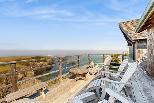 Oceanfront Home - Stunning Views & Private Hot Tub