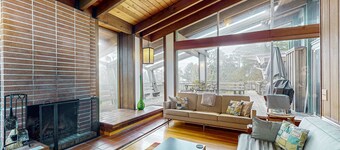 Oceanfront Blufftop Home - Wide Deck & Water Views