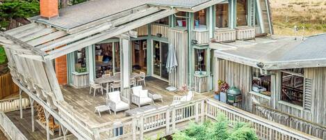 المنشأة من الخارج