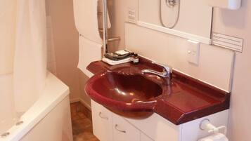 Appartement Familial, 1 chambre, baignoire | Salle de bain