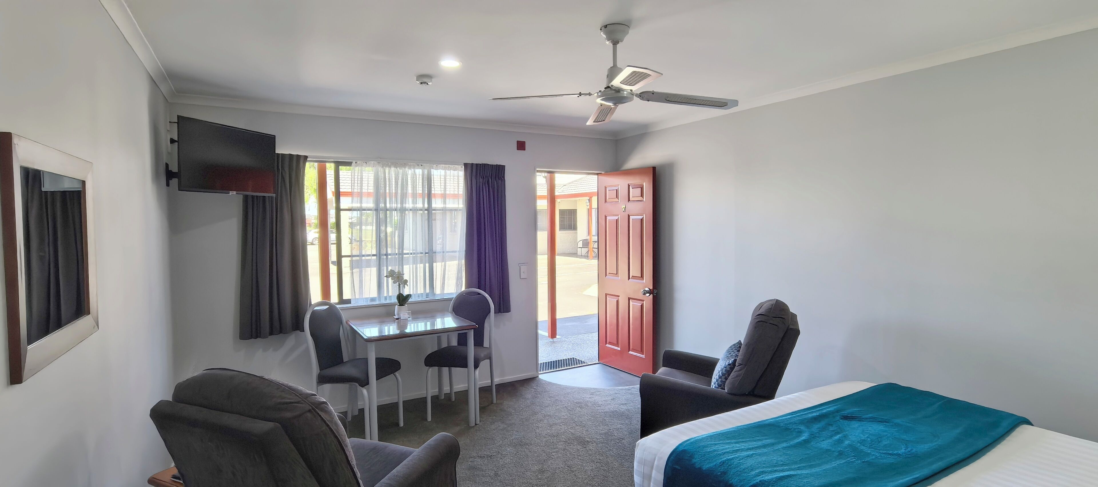 Classic Studio, Patio