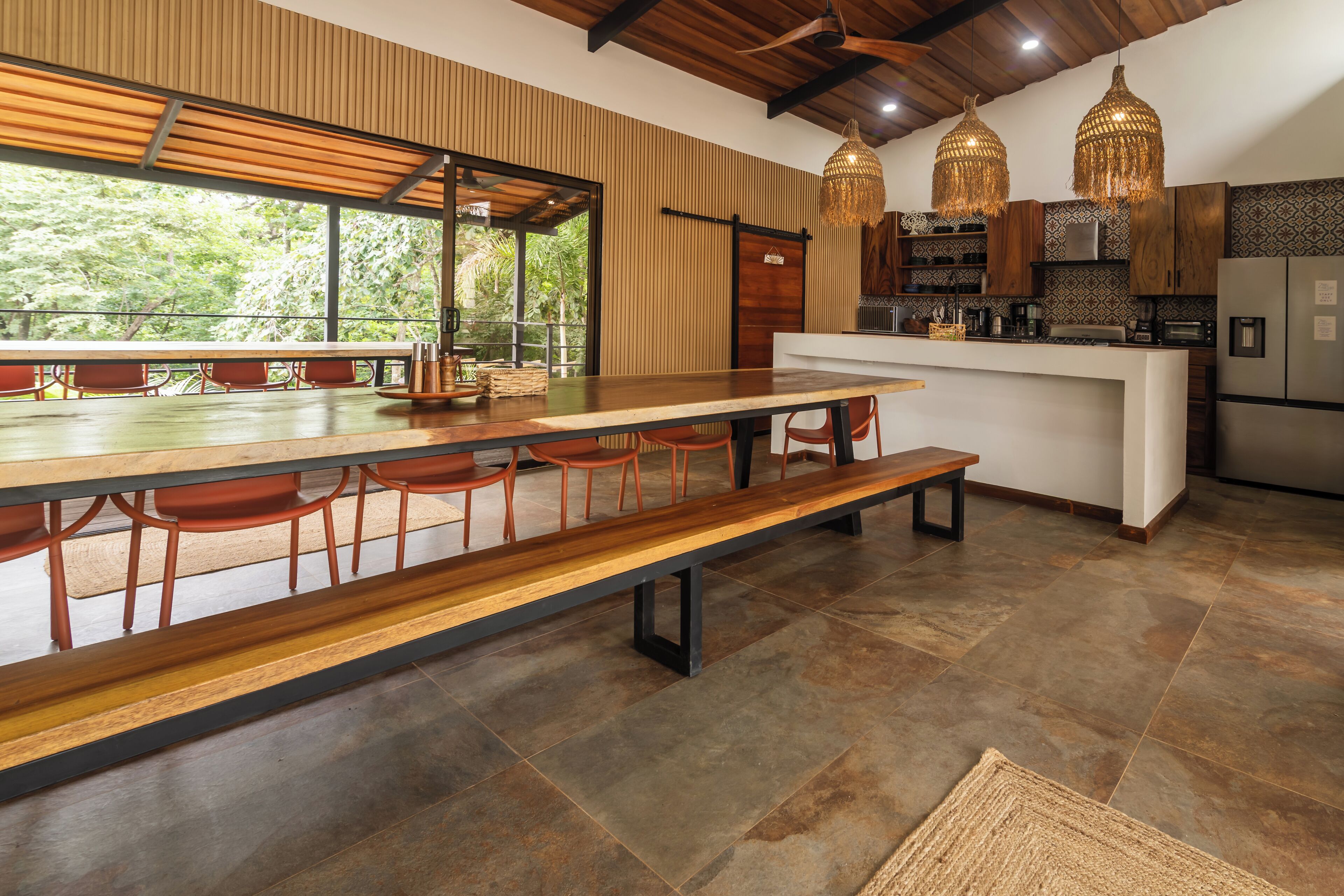 Free daily local cuisine breakfast 