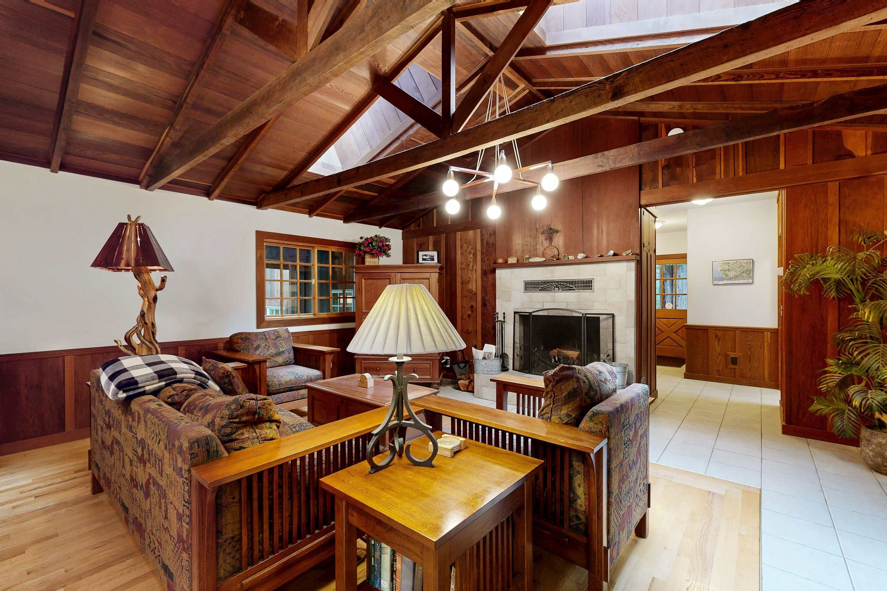 Little River Retreat- Dog Friendly With Grill - Mendocino, CA