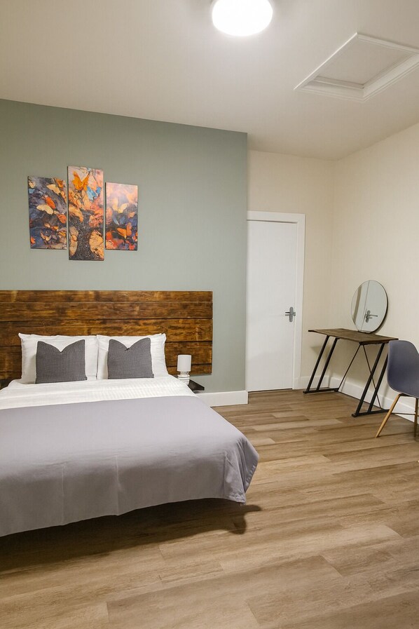 Deluxe Double Room, Private Bathroom | Desk, laptop workspace, free WiFi