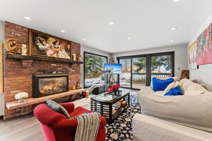 TV, fireplace - Vail Getaway  Steam Shower & Fireplace (Vail)