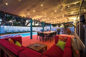 Outdoor pool, a heated pool - Largo's Vacation Oasis - Heated Pool, Mini Golf & Games! Minutes to Beaches (Largo)