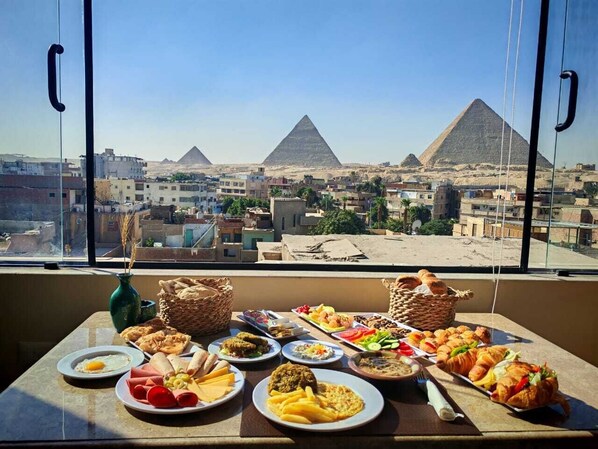 Restaurant - Pyramids Spiritual Gate  (Giza)