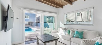 Beach Bliss 3-Bd Beach Cottage w- Pool & Direct Beach Access in Indian Shores FL