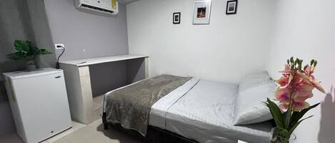 Accès Internet, draps fournis