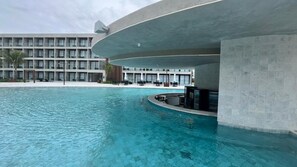Piscine extérieure, piscine chauffée