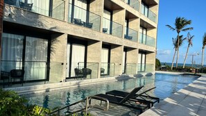 Piscine extérieure, piscine chauffée