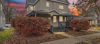 Perfectly located next to downtown Champaign and U of I campus!