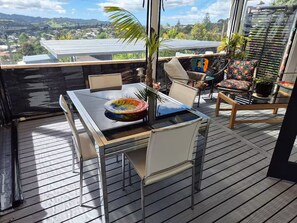 Outdoor dining - Unique City Bungalow
Two bedroom eclectic City Bungalow Arty and tranquil haven (Whangārei)