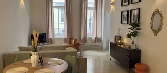 Urban Heritage Suite w/ work space in Düren Center