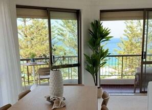 Dining - Burleigh Beachfront | Stylish 2BR Oceanview Stay (Gold Coast)