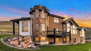 Exterior - Grand Palace in SLC *Hot Tub* Theater* Sleeps 39! (Herriman)