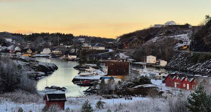 Atemberaubende Wohnung in Finnås mit Meerblick