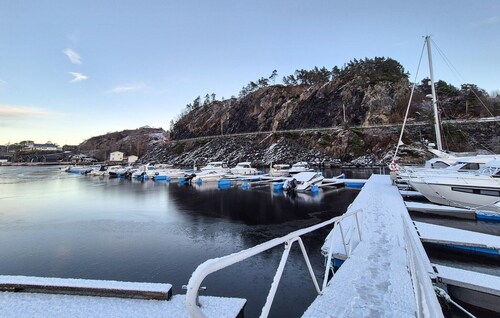 Awesome apartment in Finnås with house sea view