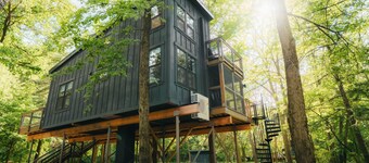 Treehouse 1 - Treehouses at Starved Rock