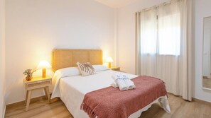 Iron/ironing board, travel cot, WiFi - El Moral Prado del Rey by Ruralidays (Cádiz)