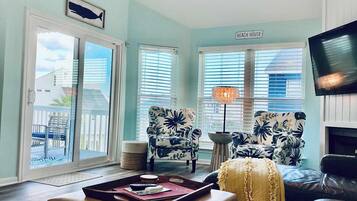 Smart TV, fireplace, offices